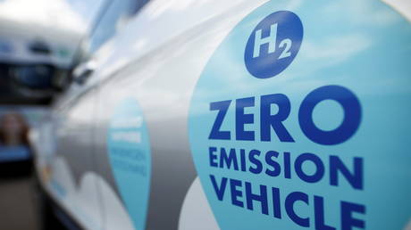 The logo of a zero emissions vehicle during a launch event for a hydrogen electrolysis plant at Shell's Rhineland refinery in Wesseling near Cologne, Germany, July 2, 2021.