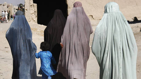 Taliban vows to respect rights of Afghan women, will allow access to work & education provided hijabs are worn &ndash; spokesman