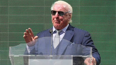 Wrestling legend Ric Flair has denied that a photo on a train had anything to do with him © Ahmed Yosri / Reuters