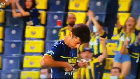 Fenerbahce star goes viral for trying and failing to kiss badge on ridiculed new Puma shirt (VIDEO)