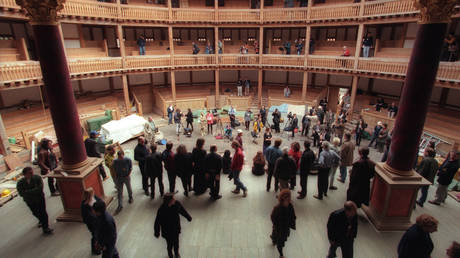 FILE PHOTO. Shakespeare's Globe Theatre in London, UK. © Reuters / Russell Boyce
