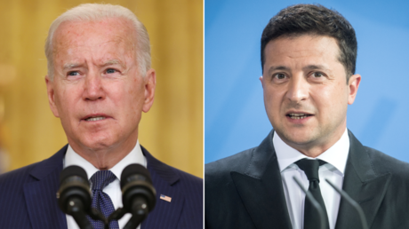 (L) Volodymyr Zelenskiy. © Reuters / Stefanie Loos; (R) Joe Biden. © Reuters / JONATHAN ERNST