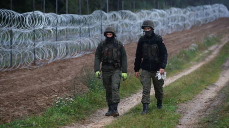 Border between Poland and Belarus near the village of Nomiki, Poland August 26, 2021. © Reuters / Kacper Pempel