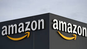 ‘Talk to the hand, Bezos’ : Social media users skewer Amazon’s ‘nefarious’ $10 for palm print promotion