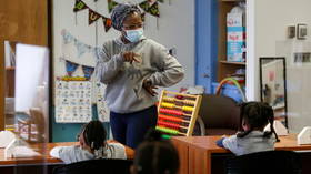 Illinois governor imposes mask mandate on all schools & daycares, orders many state employees to get vaccinated against Covid-19