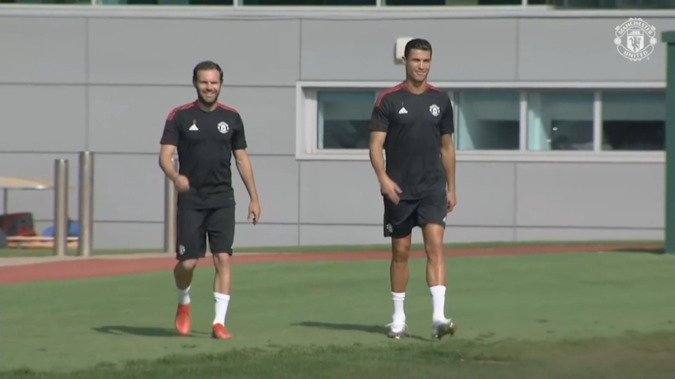 WATCH: Ronaldo trains with Manchester United for first time in 12 years as he prepares for 'second debut' — RT Sport News