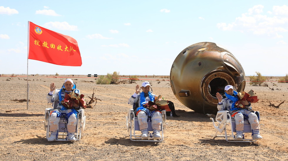 Chinese Space Station Builders Safely Return To Earth After Breaking ...