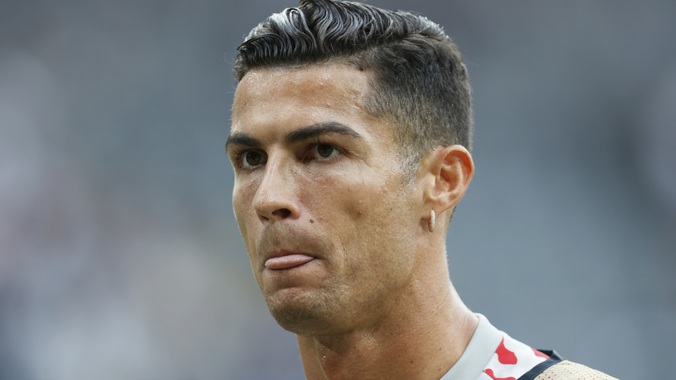 Cristiano Ronaldo travel agent sentenced for scamming superstar out of near $340,000 after being given virtual credit card & code — RT Sport News