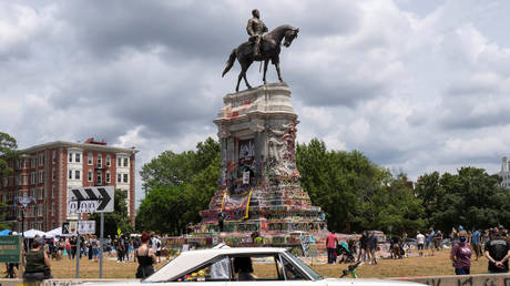 Virginia Supreme Court rules Robert E. Lee statue can come down, after a bitter battle