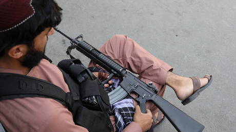 A Taliban militant in Kabul, Afghanistan, September 4, 2021. © WANA/Reuters