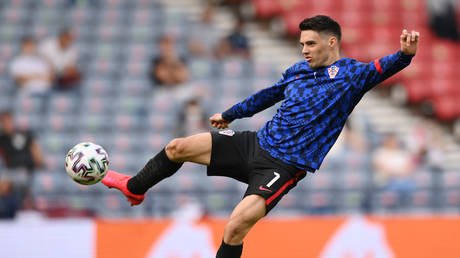 Italian LGBT association want meeting with Serie A club after new signing&rsquo;s criticism of rainbow armband