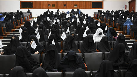 &lsquo;Women who left Afghanistan cannot represent us&rsquo;: Pro-Taliban female students demonstrate in Kabul (VIDEO)