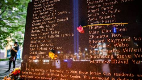 FILE PHOTO. A 9/11 memorial to the victims of 9/11 in New York City. ©REUTERS / Eduardo Munoz