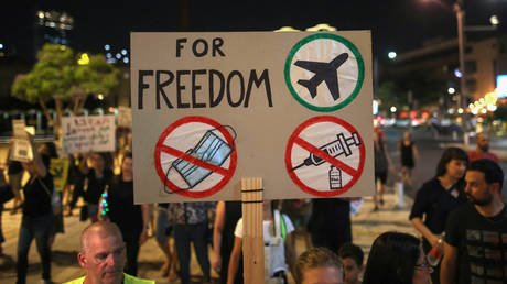 A protest against Covid-19 restrictions in Israel. © AFP / Ahmad Gharabl