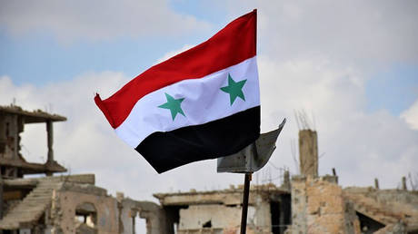 The Syrian flag in Daraa Al Balad © Vanessa Beeley