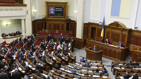 Members of the Ukrainian parliament in Kiev, Ukraine. © AFP / YURY KIRNICHNY