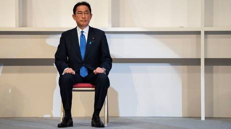 Former Japanese Foreign Minister Fumio Kishida sits on the stage after winning the Liberal Democrat Party leadership election in Tokyo. © Reuters / Carl Court