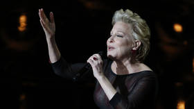 UK care workers leave industry en masse after being told to get vax or quit, with unions begging govt to reconsider policy