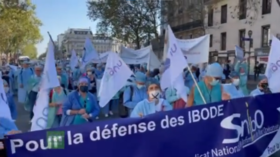 WATCH: Medics march in France to demand higher wages and better recognition from govt