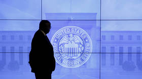 Deux hauts responsables de la banque centrale américaine ont démissionné après des informations faisant état d'accords d'investissement controversés