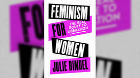 Новая книга Campaigner раскрывает битву между феминистками и транс-лобби, которое требует, чтобы натальные мужчины имели доступ только для женщин.
