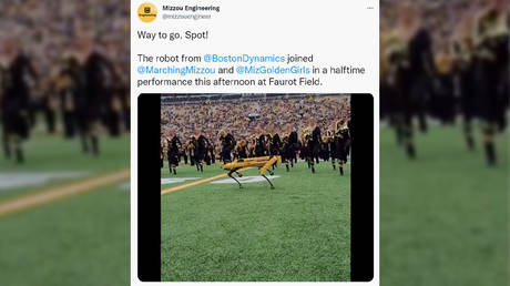 &lsquo;Why didn&rsquo;t you kill it?&rsquo;: Robot dancing with Missouri cheerleaders creeps out Americans