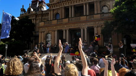 Australian police confirm officers&rsquo; use of force during arrest of Indigenous man who died after &lsquo;violent struggle&rsquo;