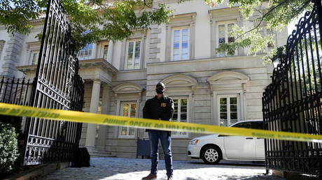 FBI raids Washington property linked to sanctioned Russian tycoon Oleg Deripaska, billionaire&rsquo;s rep says it does NOT belong to him