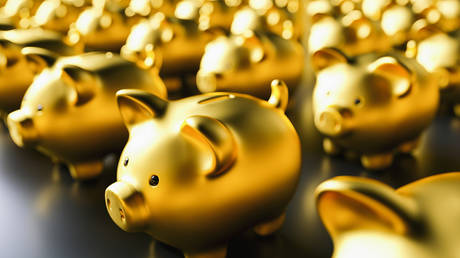 Russia&rsquo;s gold & foreign currency reserves rise by almost $5 BILLION in just one week