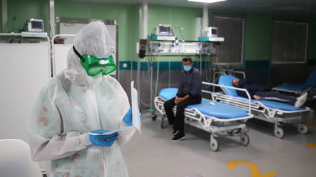 Vaccine skepticism & rise of new Covid-19 variant have dashed Russia&rsquo;s hopes of coronavirus herd immunity &ndash; top Moscow scientist