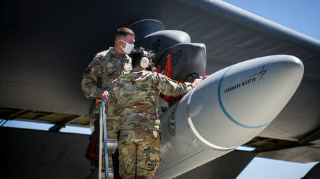 Master Sgt. John Malloy and Staff Sgt. Jacob Puente, both from 912th Aircraft Maintenance Squadron, secure the AGM-183A Air-launched Rapid Response Weapon Instrumented Measurement Vehicle 2. © US Air Force / Giancarlo Casem / Handout via REUTERS