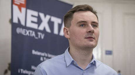 Stepan Putilo, founder of internet channel Nexta poses at the Belarusian House Foundation in Warsaw, Poland. © AFP / Wojtek RADWANSKI