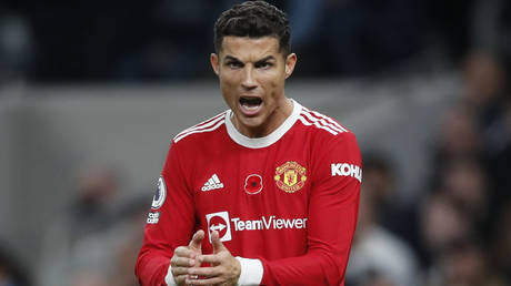 Cristiano Ronaldo trading card expected to sell for $1MN at auction – with bidders able to pay for digital token in cryptocurrency