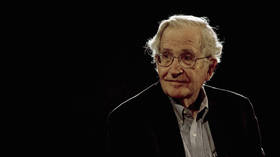 Manufacturing our consent for medical apartheid? ‘Libertarian socialist’ Noam Chomsky comes out in support of a two-tier society