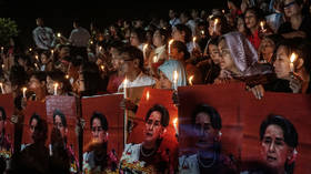 دستیار آنگ سان سوچی توسط دادگاه نظامی حکومت میانمار به 20 سال زندان محکوم شد.