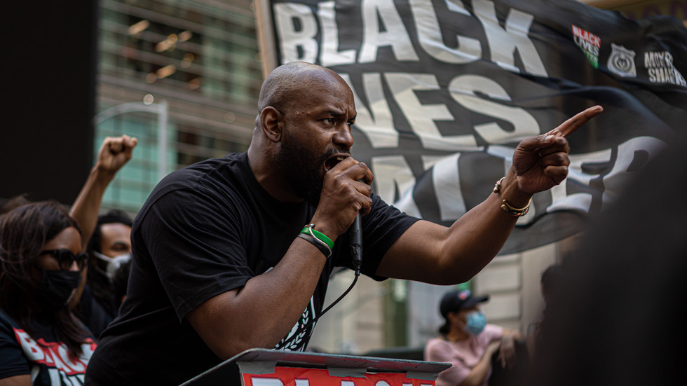 BLM leader threatens NYC mayor with ‘fire & bloodshed’