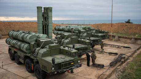 FILE PHOTO: S-400 air defense missile systems in Russia, 2018. © Alexey Malgavko/Sputnik