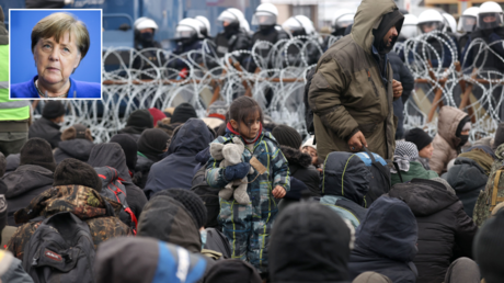 Migrants gather on the Belarusian-Polish border on November 15, 2021. © AFP / OKSANA MANCHUK; (inset) German Chancellor Angela Merkel. © AFP / MARKUS SCHREIBER