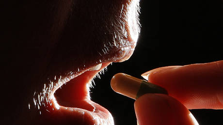 UK backs therapy over pills to treat depression