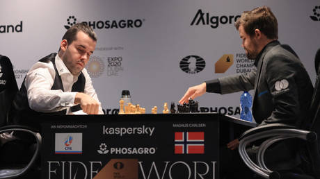 Ian Nepomniachtchi is taking on Magnus Carlsen for the world title in Dubai. © CACACE / AFP