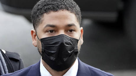 Defense attorney names ‘real victim’ in Jussie Smollett case as trial begins