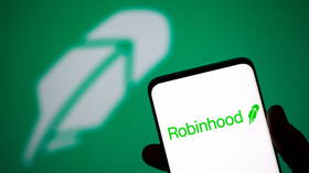 Un camionneur remboursé par Robinhood pour les pertes sur opérations boursières — RT Business News