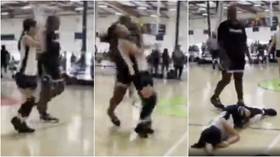 US teen girl floors basketball rival with sucker punch after ‘being ordered to hit her by mom’ (VIDEO)