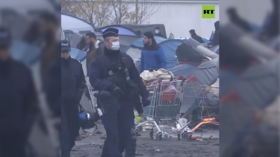 La France détruit un grand camp de migrants