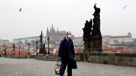 Чехия вводит новые ограничения для непривитых