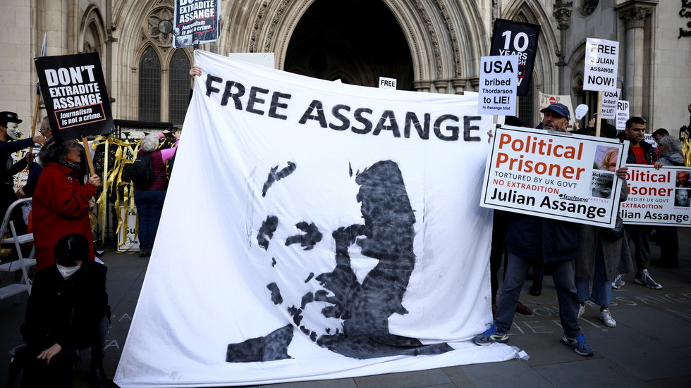 Russia slams British verdict on Assange extradition as ‘shameful’