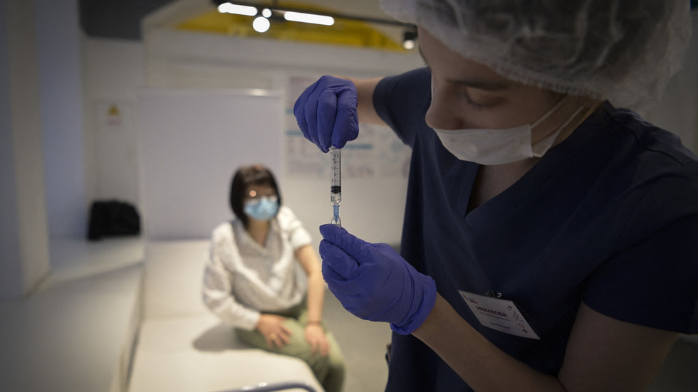 Russian expert rubbishes Pfizer call for Covid jabs every 3 months