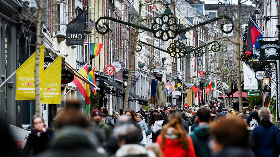 Netherlands imposes hard lockdown