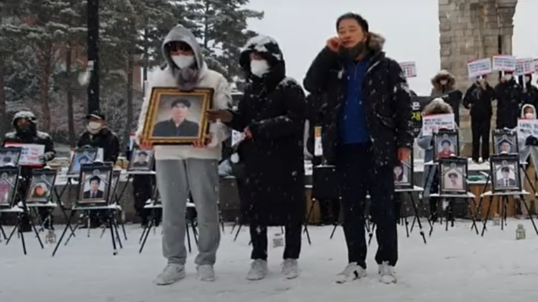 In Südkorea breiten sich die Proteste, die eine Aufarbeitung der Todesfälle durch den Impfstoff fordern, immer mehr aus