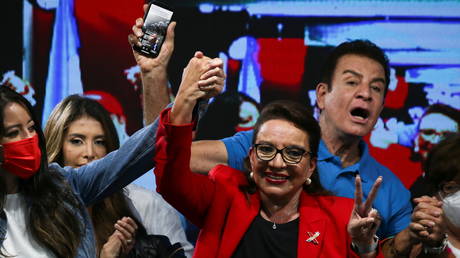 Left-wing wife of ousted Honduran leader wins presidential election